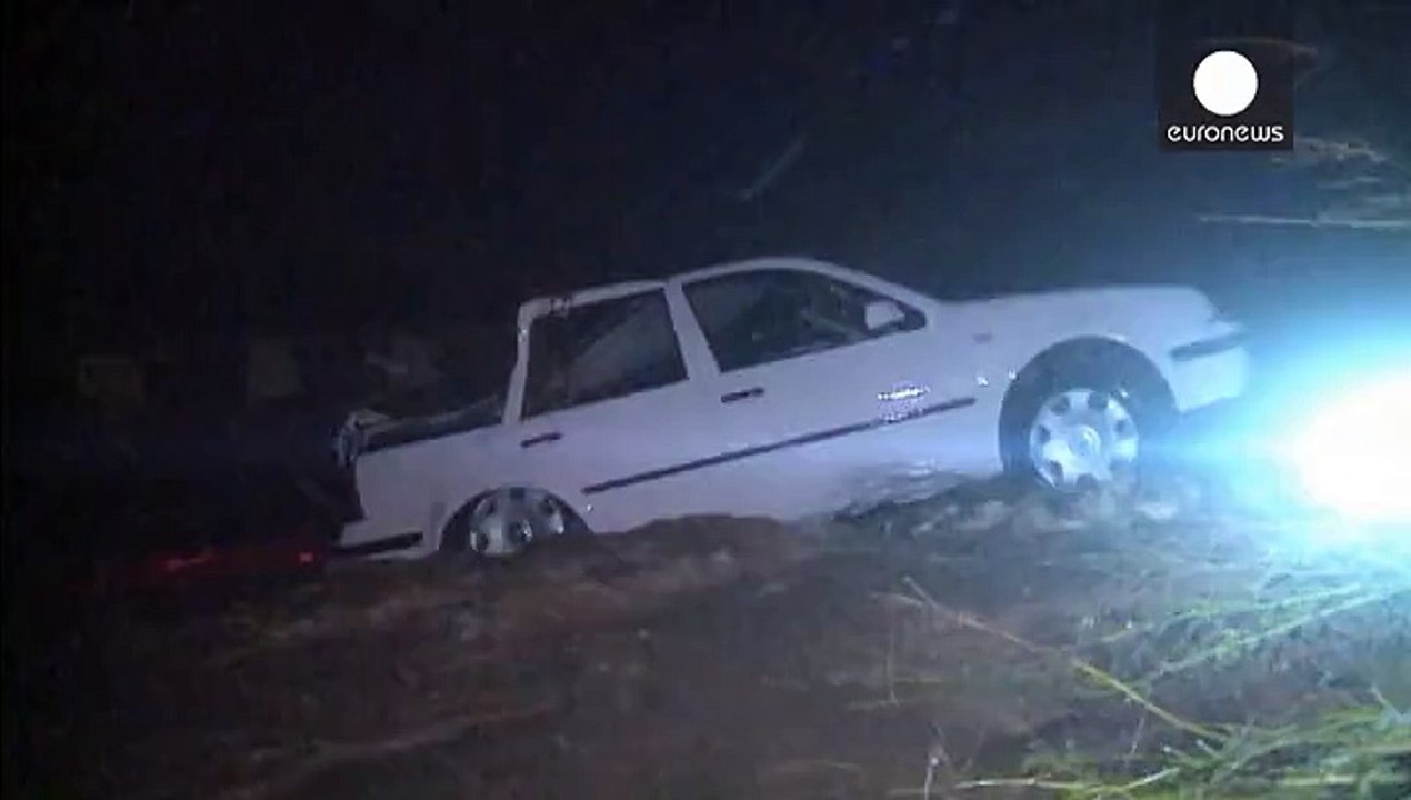 Romania floods leave motorists stranded
