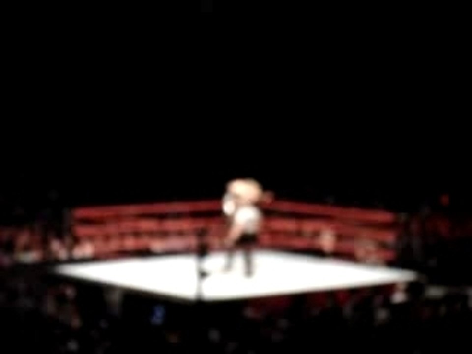 WWE Raw Wrestlemania Revenge Tour  - FU