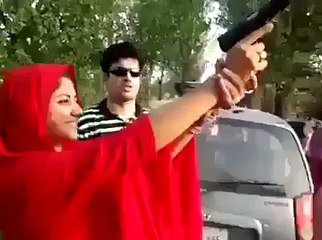 Pakistani Girl firing - ViralVideos