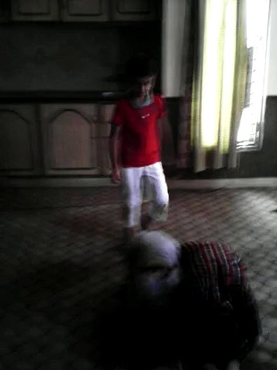 child stand on praying child then see what happen very funny