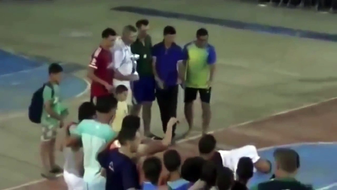 Presentador de TV Muere Durante Transmisión en Vivo