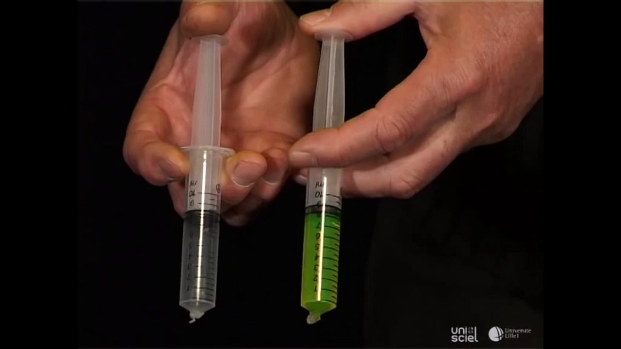 Compressibilités comparées de l'air et de l'eau