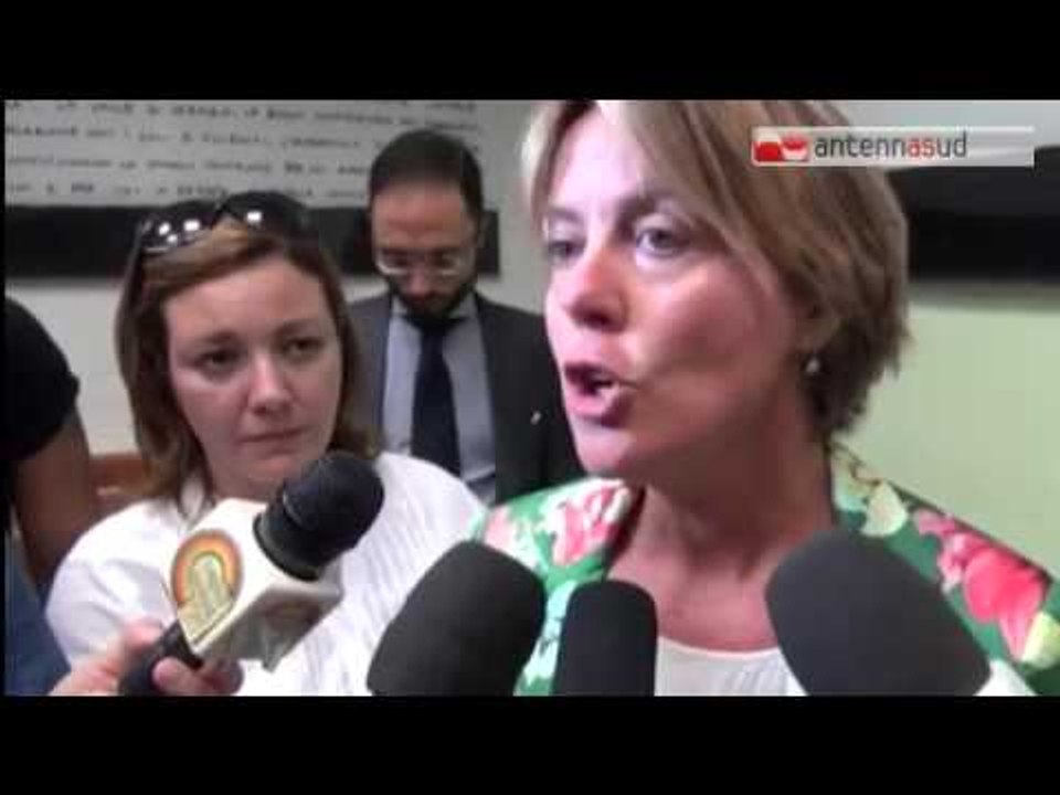 Tg Antenna Sud - Vietato fumare in auto con donne incinta e bebè a bordo