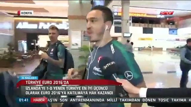 Türkiye 1-0 İzlanda _ Maç Sonrası Konya Havaalanından Görüntüler ve Röportajlar