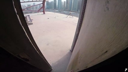 12 personnes sont mortes l'année dernière en essayant de faire ça !