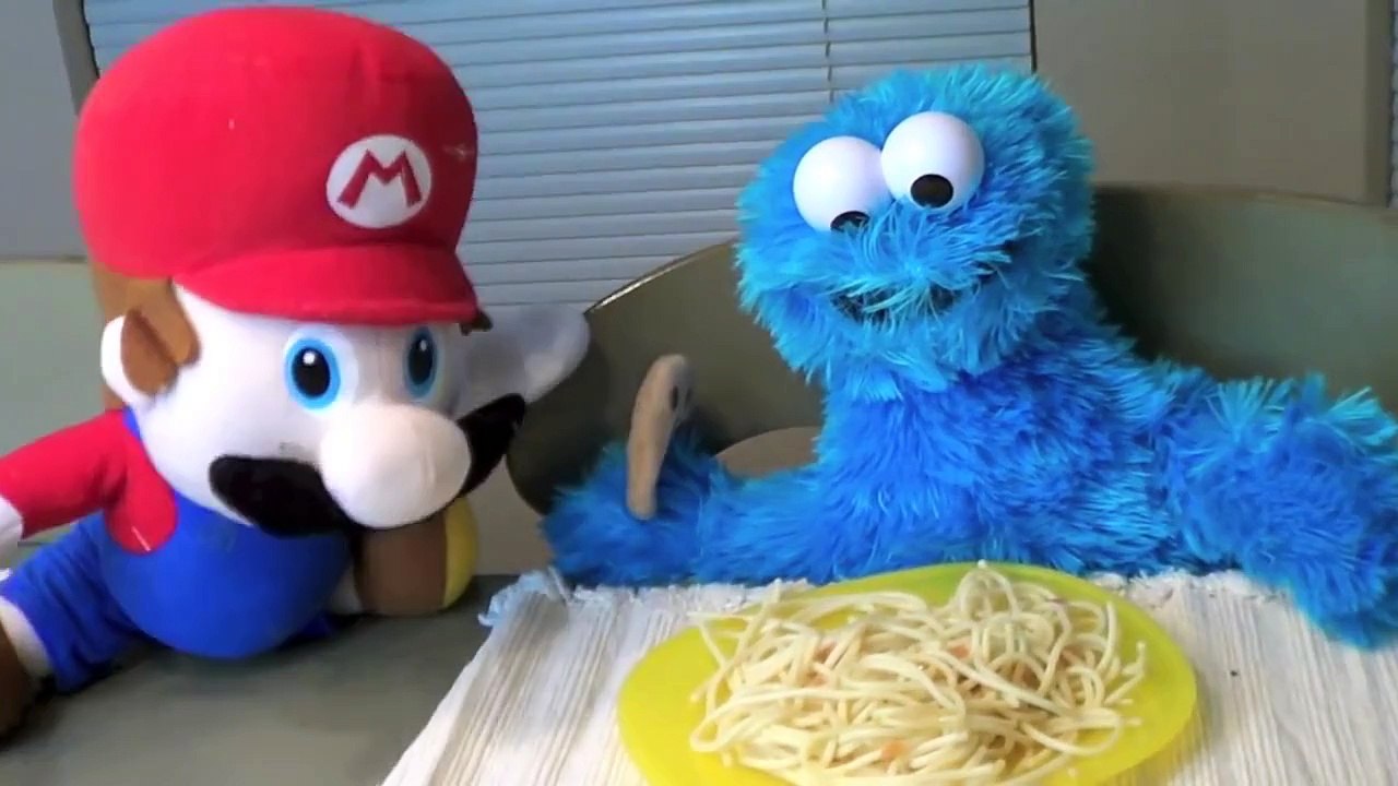 Cookie Monster Eats Spaghetti Mario Cooks for Sesame Street Cookie Monster and Eats Cookies