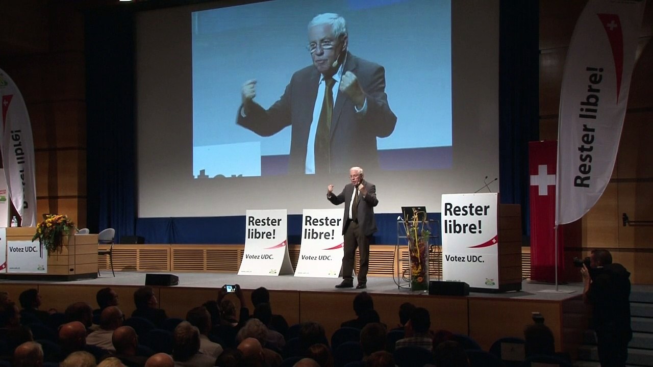 Christoph Blocher, vedette populiste de la politique suisse