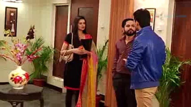 Mihika Aur Abhishek ko Saath dekh kar Mihir hua Jealous - 14 october 2015 - Yeh Hai Mohabbatein