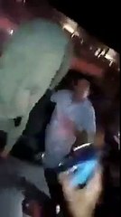 دیکھیں   مسلم   لیگ   ن   کے   کارکن   اپنی   خاتون   کارکن   کے   ساتھ کیا   کر   رے   ہیں