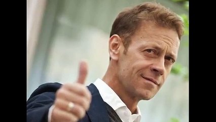 Rocco Siffredi all'Isola, proposta indecente a Cristina e Rachida: "Facciamo un..."