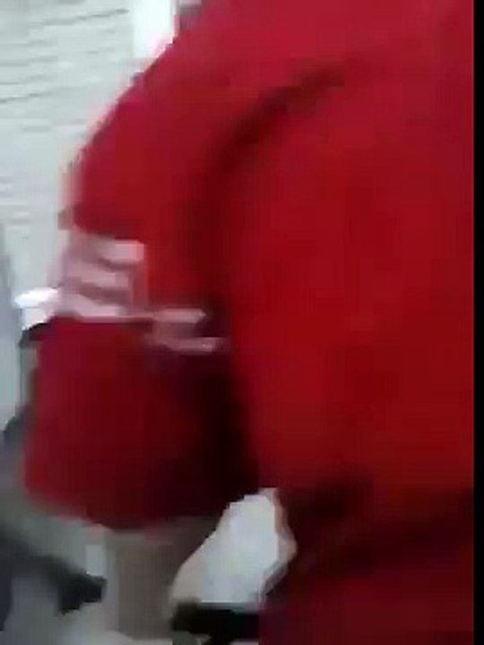 Ciò che questa famiglia trova nel retro di casa vi farà rabbrividire!