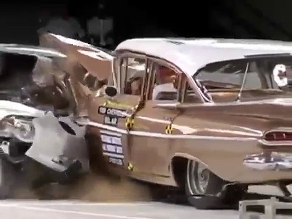 2009 Chevy Malibu vs 1959 Bel Air Crash Test