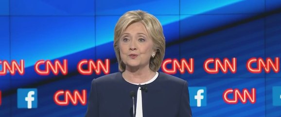 Cinq phrases à retenir du premier débat de la primaire démocrate