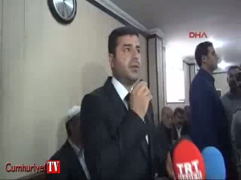 Demirtaş: Bü ülkenin düşmanı değiliz, kan emici değiliz, terörist değiliz, bölücü değiliz