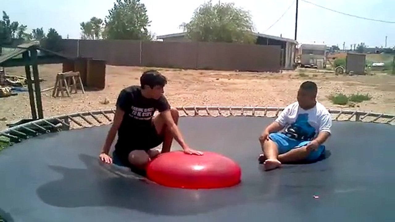 SUPER HUGE WATER BALLOON!