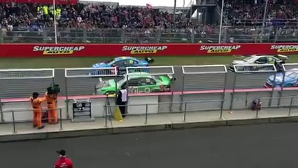 2015 Supercheap Auto Bathurst 1000 Start