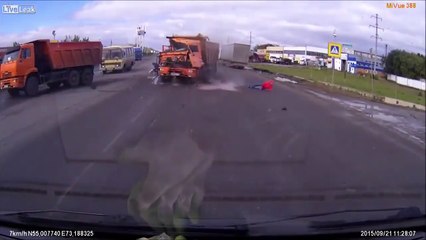 Truck crashes avioding pedestrians