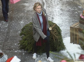 Exclu vidéo : Renée Zellweger : Noël s’invite sur le tournage de Bridget Jones 3 !