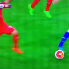 Gökhan Törenin kırmızı kart gördüğü pozisyon