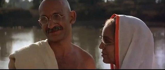 gandhi greets children - gandhi 1982