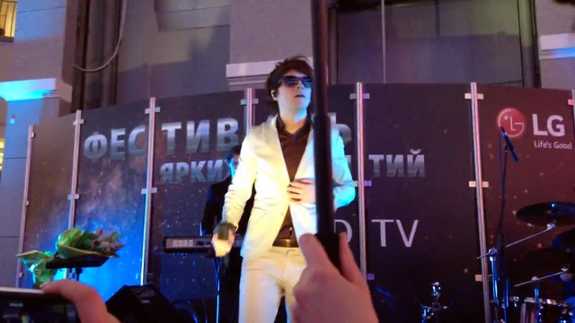 «Подруга» А.Бон (Москва, ТЦ «Атриум», 6.09.2015) (Лена Князева)