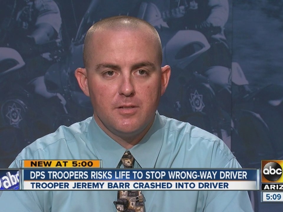 DPS trooper risks life to stop wrong-way driver