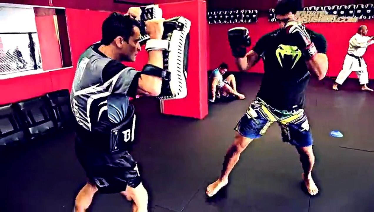 Entraînement de Lyoto Machida avant le Festival des Arts Martiaux 2015 - Goodies#92