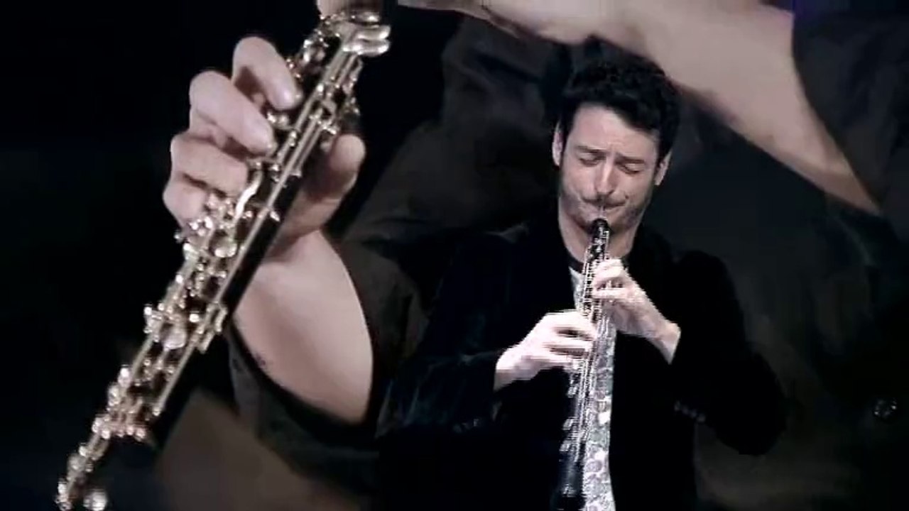 Olivier Stankiewitcz joue du hautbois en direct dans "la voix est libre" sur France 3 Paris île de France