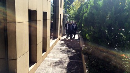 Άφιξη Δημήτρη Μελισσανίδη στον υπουργό ΠΑΠΕΝ Πάνο Σκουρλέτη