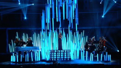 Ariana Grande - Just a Little Bit of Your Heart Grammy Awards 2015