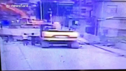 Three injured in shocking bridge collapse in China