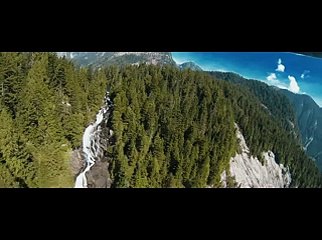 Uno spettacolare modo di partecipare al tormentone "Ice Bucket Challenge!"