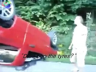 Manovre assurde alla guida di automobili costosissime