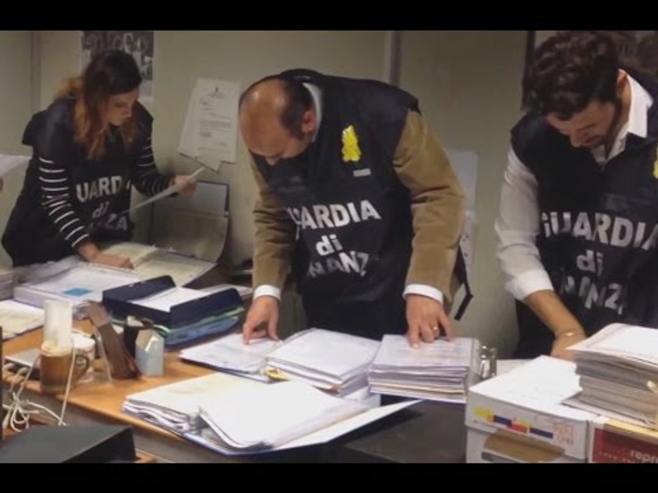 Roma - Truffavano Enti pubblici con false fideussioni: 9 arresti (15.10.15)