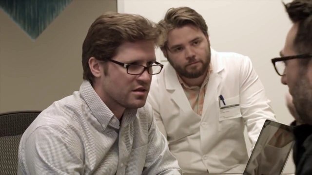 Quest'uomo sente per la prima volta nella sua vita e la sua emozione è indescrivibile!