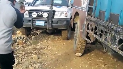 The Nepal  dangerous Road