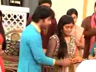 Suhani Banne Wali Hai Yuvraj Ke Bachche Ki Maa Jisse Jaan Dadi Hue Pareshaan - 15 October 2015 - Suhani Si Ek Ladki