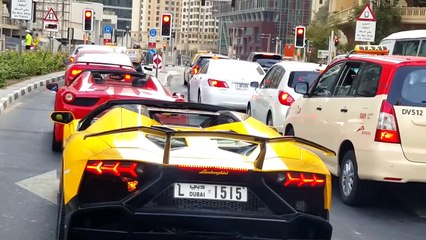 Il met le feu à sa Lamborghini en voulant faire le malin