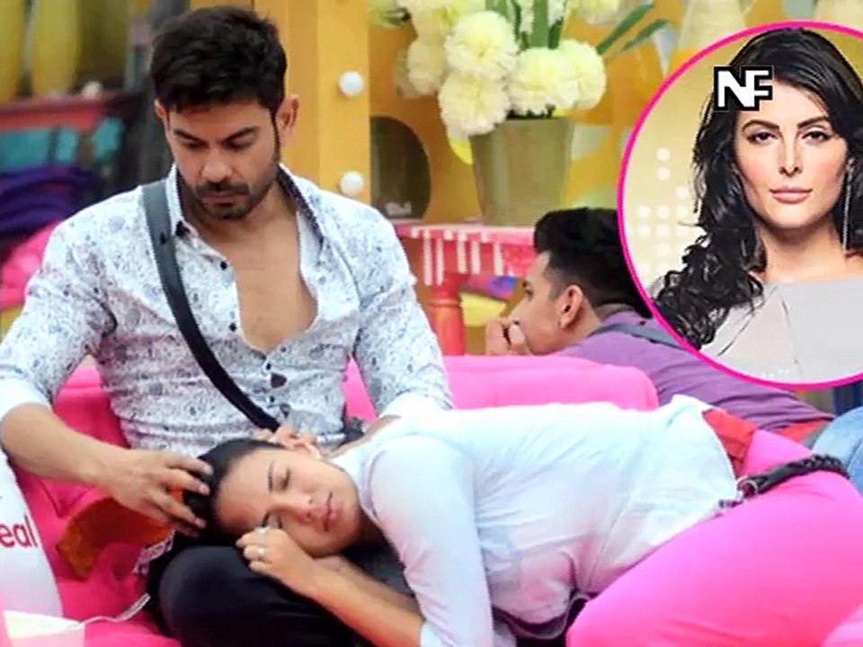 Bigg Boss 9- Rochelle & Mandana's Big Cat Fight On Day 3