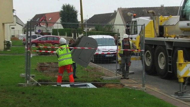 Saint-Just-en-Chaussée : huit conteneurs enterrés rue Jean-Moulin