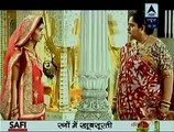 Saath Nibhana Saathiya 15th October 2015 Meera Ne Liya Doosri Shaadi Karne Ka Faisala Jisse Jaan Gora Ke Udde Hosh