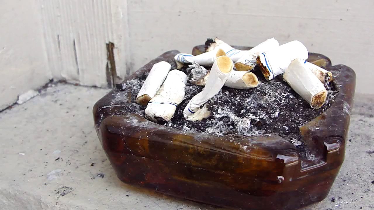 SMOKING  IS COOL