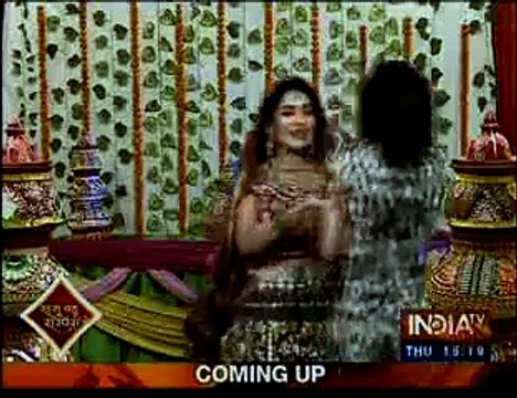 Raman ki Jaan ko hai Khatra yeh jaan kar Mis Bhalla ne Kiya Ro Ro Kar Bura Haal - 15th October 2015 - Yeh Hai Mohabbatein