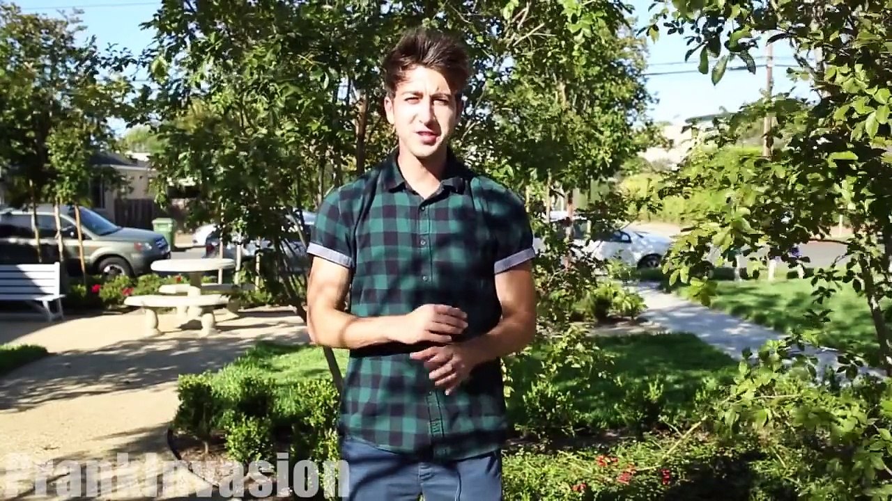 Top 3 Kissing Pranks (GONE SEXUAL) September 2015 Part 4 - Kiss Prank Compilation OMG Best