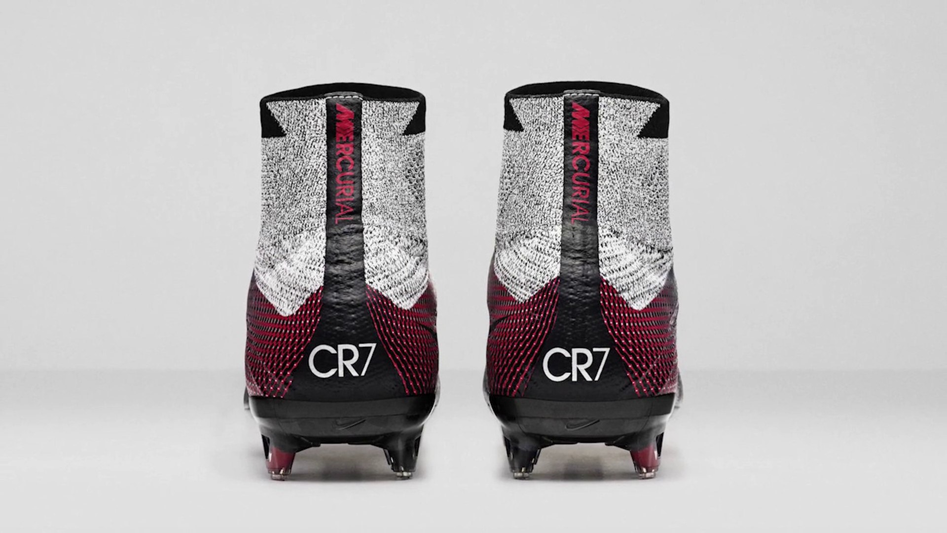 Nike honore CR7 avec deux nouvelles paires de chaussures ! - Vidéo  Dailymotion