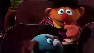 Classic Sesame Street - Ernie And Bert At The Movies Loud Snacks