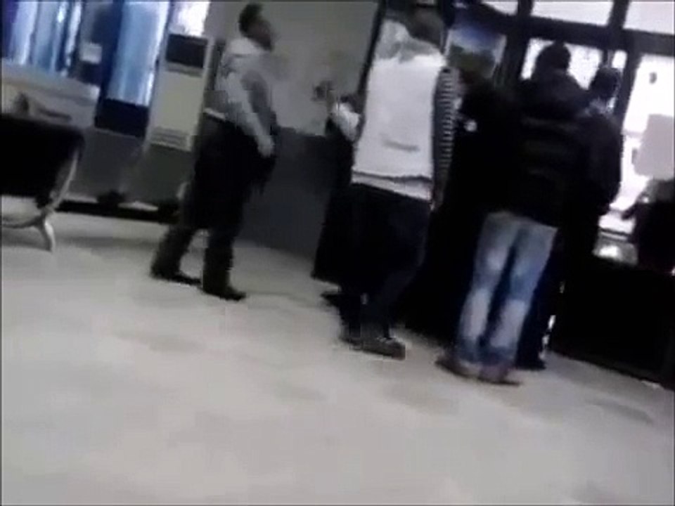 Bagarre en ALGERIE dans une boutique Telecom Algeria