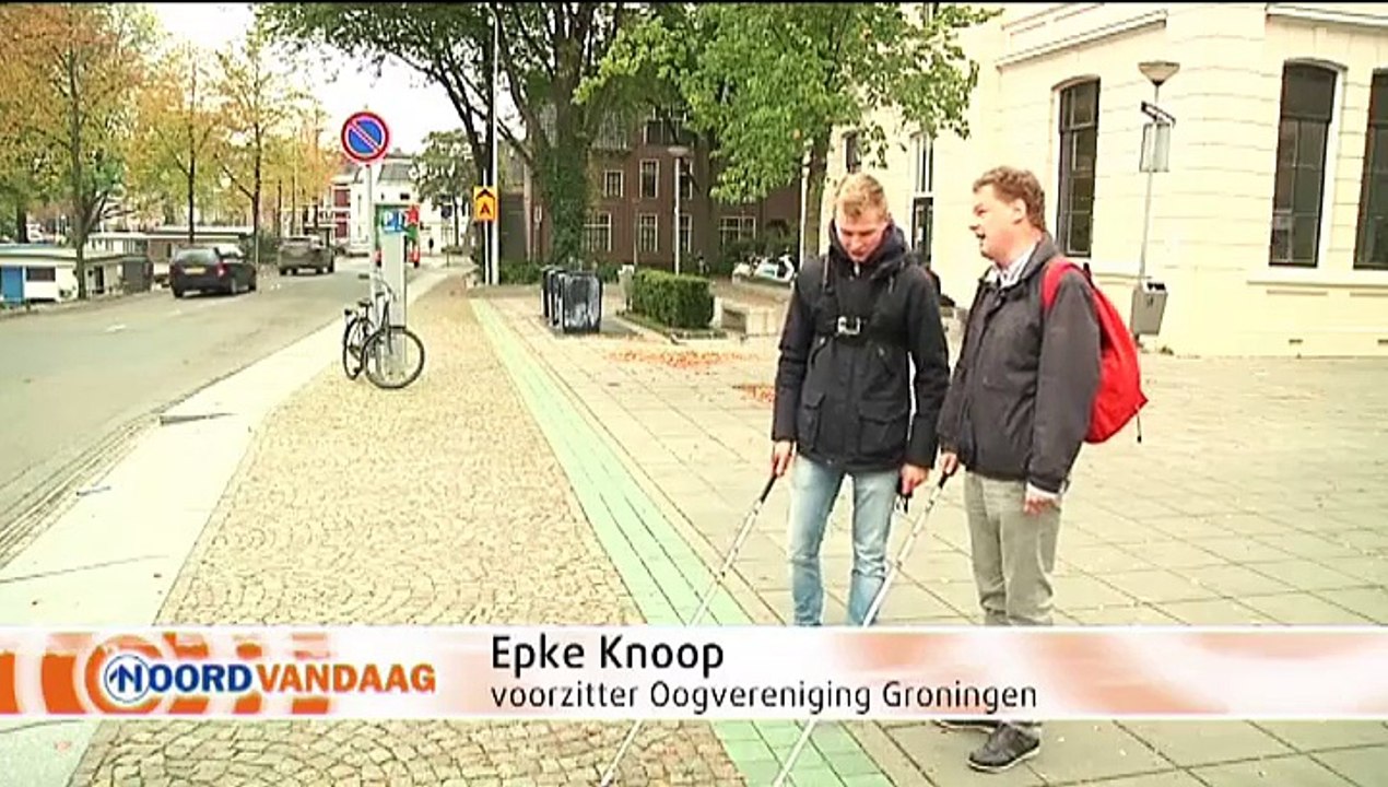 Hoe kom je als blinde van de Stadsschouwburg naar de Grote Markt? - RTV Noord
