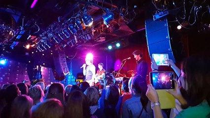 «Девчонка-девчоночка» А.Бон (Москва, «16 тонн», 30.08.2015) (Ольга Четырчинская)