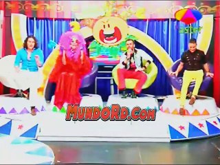 Los Cirqueros revelan ante las camaras la presentadora modelo segunda base de Shelow shaq